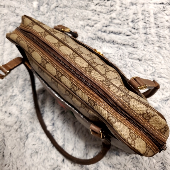 ❌❌❌SOLD❌❌❌ Authentic GUCCI vintage shoulder bag - Picture 8 of 12